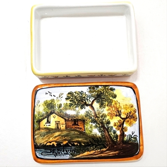 Vintage Painted Ceramic Jewelry Box - Picture 3 of 13